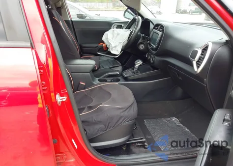 2021 Kia Soul Lx z USA, uszkodzony, nr VIN KNDJ23AU2M7777357